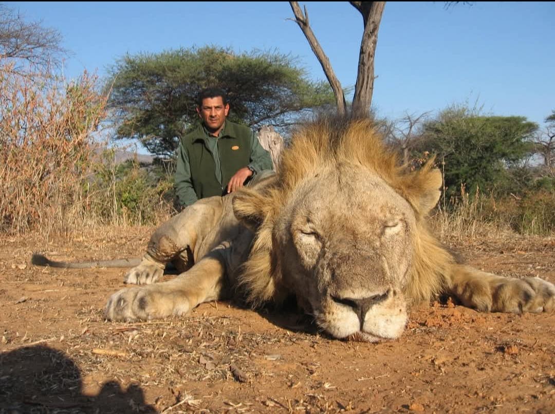 Hassanali H. Ladak -- Head Professional Hunter, Super Service Hunting